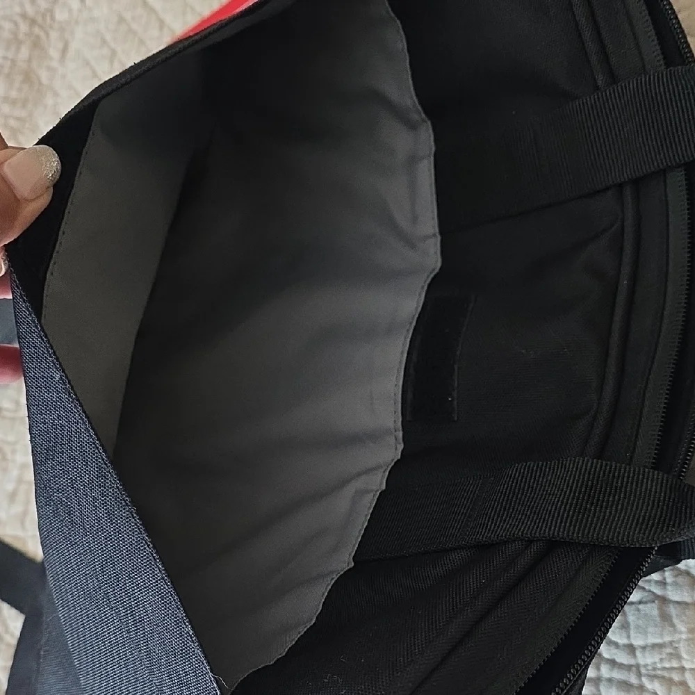 Wenger Black and Red Laptop Bag